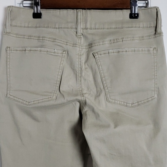 So distressed khakis - Picture 5 of 7